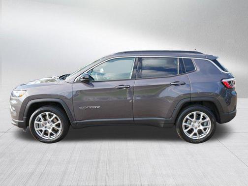 2024 Jeep Compass Latitude Lux