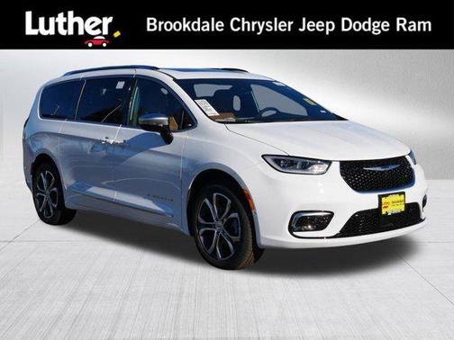 2025 Chrysler Pacifica L
