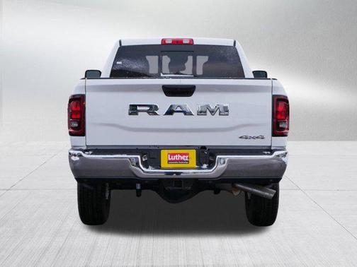 2026 RAM 3500 Tradesman Crew Cab 4x4 6'4' Box