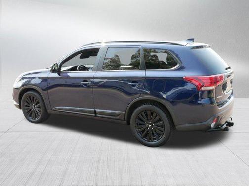 2020 Mitsubishi Outlander LE