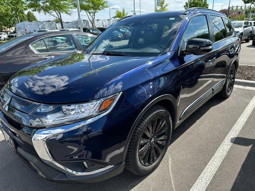 2020 Mitsubishi Outlander LE