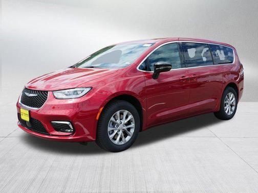 2025 Chrysler Pacifica L