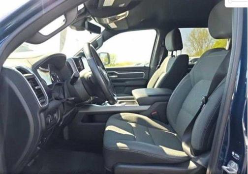 Patriot Blue Pearlcoat 2023 RAM 1500 Big Horn/Lone Star