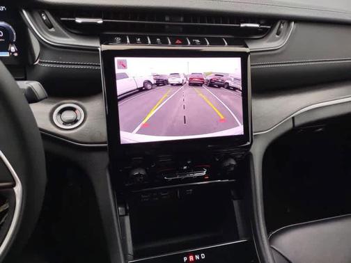 Silver Zynith 2025 Jeep Grand Cherokee Limited