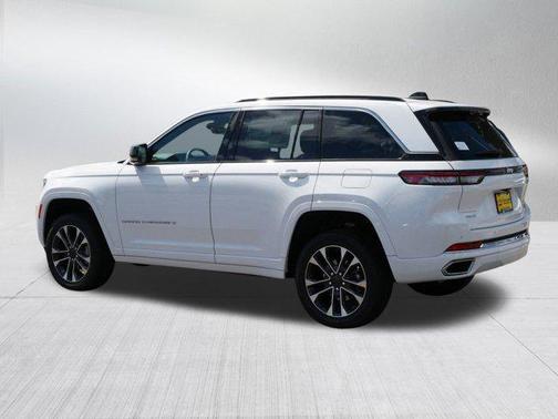 2025 Jeep Grand Cherokee Overland