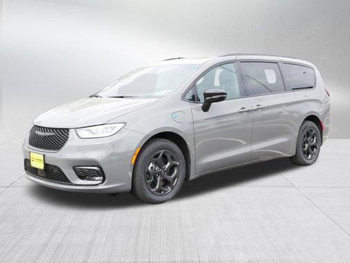 2025 Chrysler Pacifica Hybrid Premium S Appearance Pkg