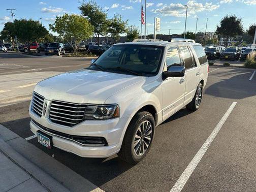 2016 Lincoln Navigator Select