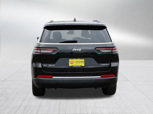 2022 Jeep Grand Cherokee L Laredo