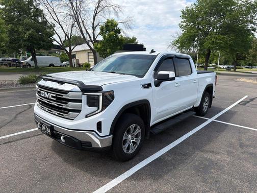 Summit White 2022 GMC Sierra 1500 SLE