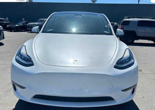Pearl White Multi-Coat 2023 Tesla Model Y Long Range Dual Motor All-Wheel Drive