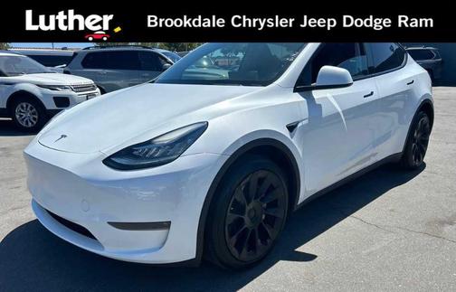 Pearl White Multi-Coat 2023 Tesla Model Y Long Range Dual Motor All-Wheel Drive