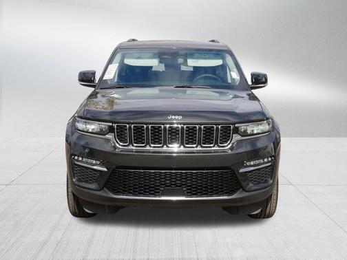 Rocky Mountain Pearlcoat 2023 Jeep Grand Cherokee Limited