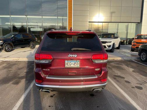 2016 Jeep Grand Cherokee Summit
