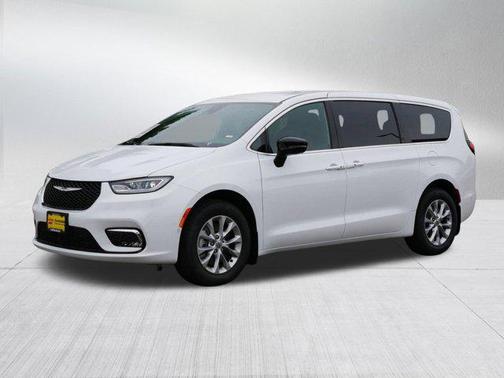 2025 Chrysler Pacifica L
