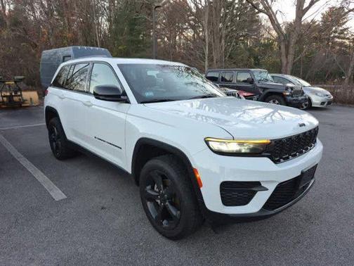 2023 Jeep Grand Cherokee Altitude
