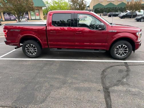 Ruby Red Metallic Tinted Clearcoat 2019 Ford F-150 XLT