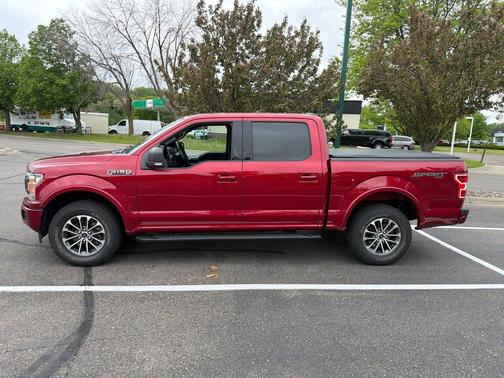 Ruby Red Metallic Tinted Clearcoat 2019 Ford F-150 XLT