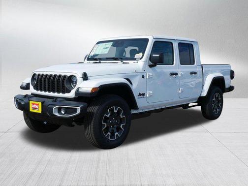 Bright White Clearcoat 2026 Jeep Gladiator Sahara 4x4