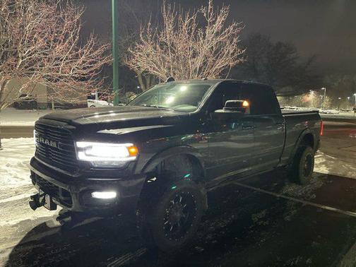 2022 RAM 2500 Laramie Crew Cab 4x4 6'4' Box