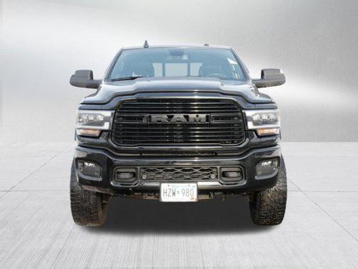 2022 RAM 2500 Laramie Crew Cab 4x4 6'4' Box