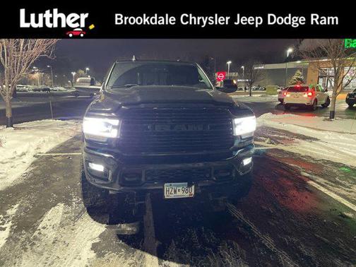 2022 RAM 2500 Laramie Crew Cab 4x4 6'4' Box