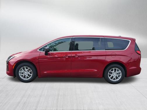 Red Hot Pearlcoat 2027 Chrysler Pacifica L