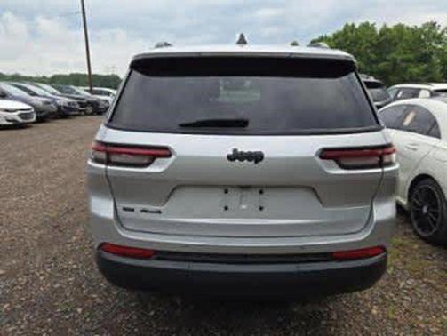 2022 Jeep Grand Cherokee L Altitude