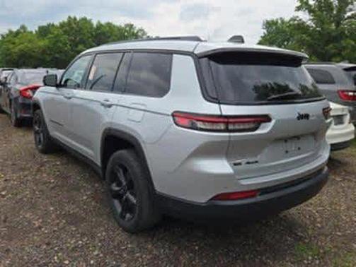 2022 Jeep Grand Cherokee L Altitude