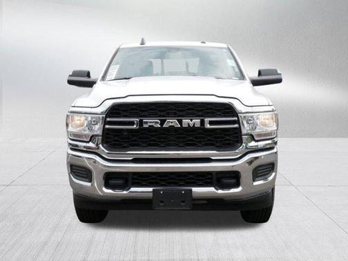 2020 RAM 3500 Tradesman Crew Cab 4x4 8' Box