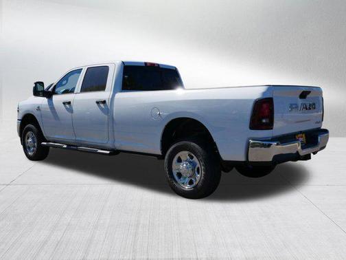 Bright White Clearcoat 2026 RAM 2500 Tradesman Crew Cab 4x4 8' Box