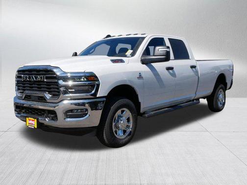 Bright White Clearcoat 2026 RAM 2500 Tradesman Crew Cab 4x4 8' Box