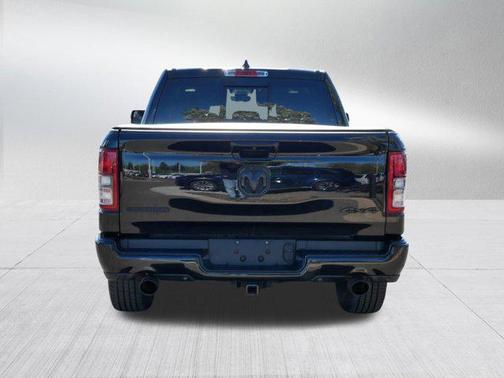 Diamond Black Crystal Pearlcoat 2021 RAM 1500 Big Horn/Lone Star