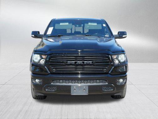 Diamond Black Crystal Pearlcoat 2021 RAM 1500 Big Horn/Lone Star