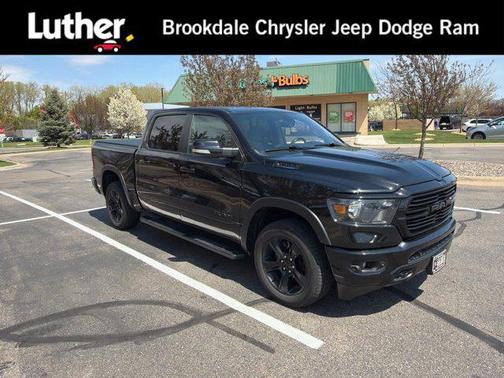 Diamond Black Crystal Pearlcoat 2021 RAM 1500 Big Horn/Lone Star