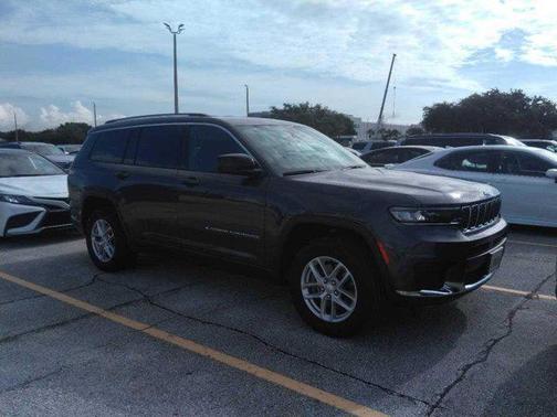 2023 Jeep Grand Cherokee L Laredo