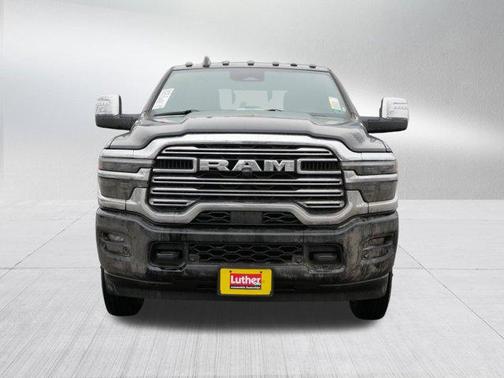 2026 RAM 3500 Laramie Crew Cab 4x4 8' Box