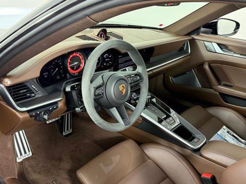 2024 Porsche 911 Carrera 4S