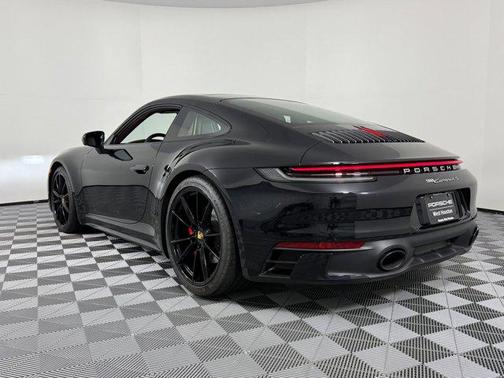 2024 Porsche 911 Carrera 4S