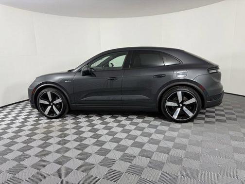 2025 Porsche Macan Electric