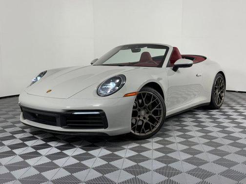 2022 Porsche 911 Carrera