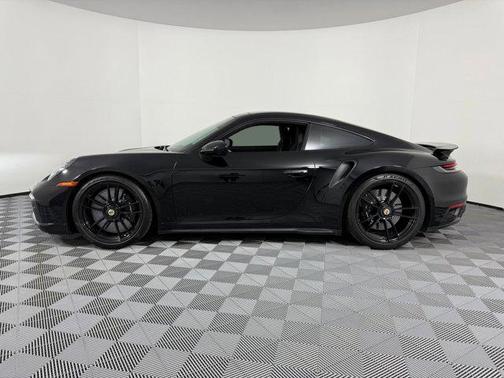 2022 Porsche 911 Turbo S