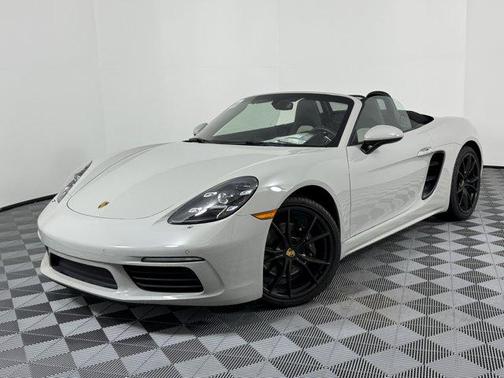2025 Porsche 718 Boxster Style Edition