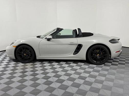 2025 Porsche 718 Boxster Style Edition