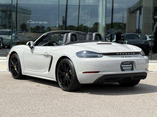 2025 Porsche 718 Boxster Style Edition