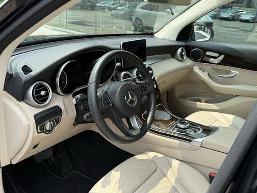 2017 Mercedes-Benz GLC 300 Base