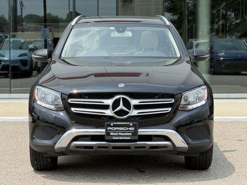 2017 Mercedes-Benz GLC 300 Base