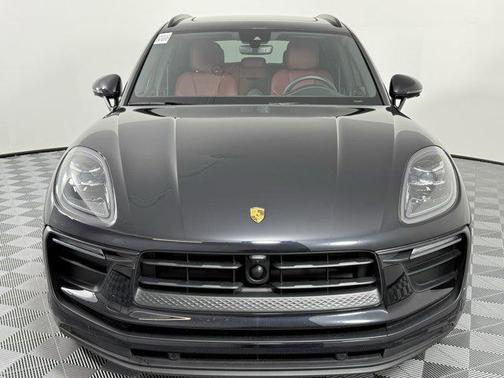 2024 Porsche Macan Base