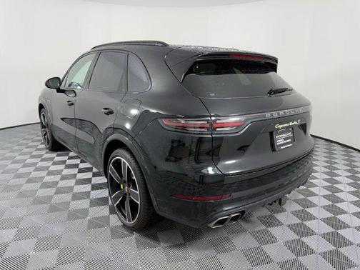 2023 Porsche Cayenne E-Hybrid S