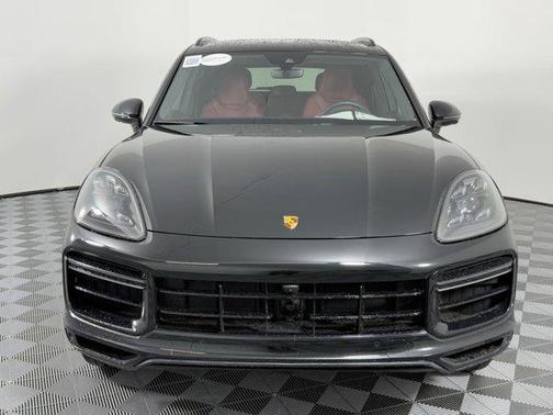 2023 Porsche Cayenne E-Hybrid S
