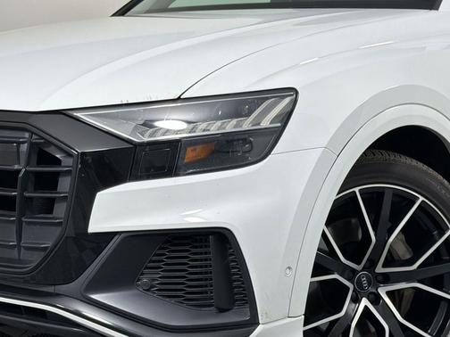 Glacier White Metallic 2019 Audi Q8 3.0T Premium